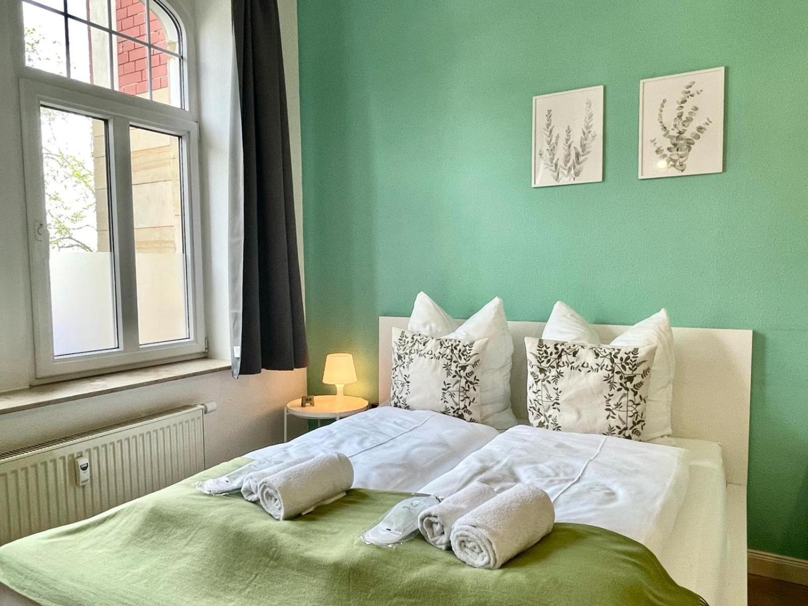 Raha Apartments - Modernes Studio-Apartment - Hbf - Gratis Parkplatz Erfurt Esterno foto