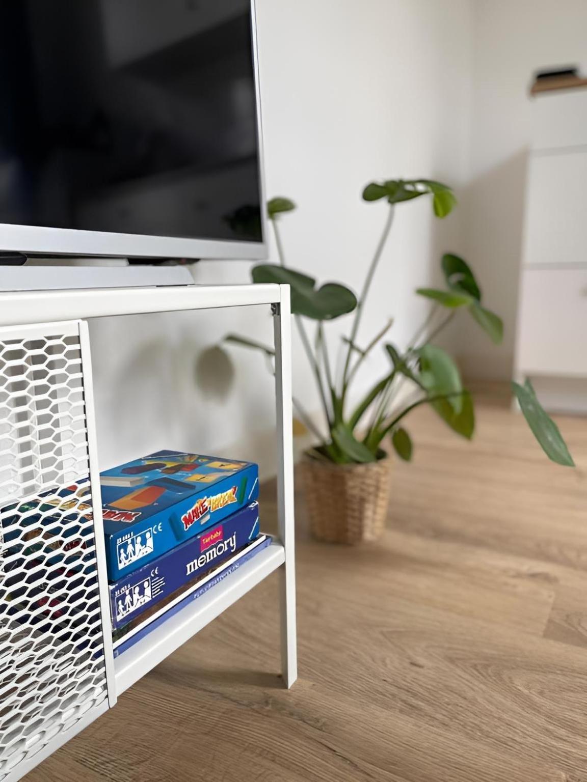 Raha Apartments - Modernes Studio-Apartment - Hbf - Gratis Parkplatz Erfurt Esterno foto